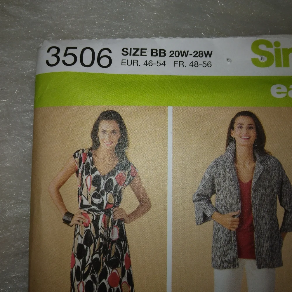 SIMPLICITY 3506 sz 20W-28W Easy to sew Dress Skirt top Pants Sash